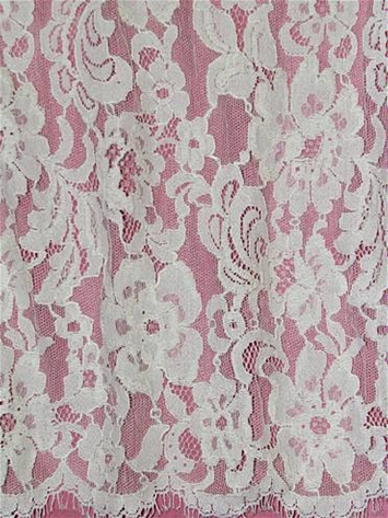P B17040 Ivory Chantilly Lace