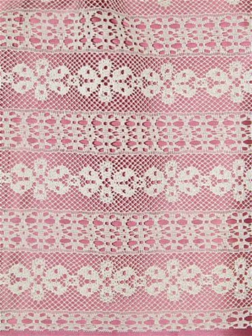P B195 Ivory Shiffli Lace