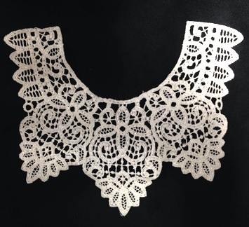 LA 004 White